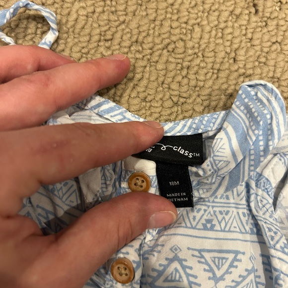 Lightweight Patterned Romper - Picture 2 of 2